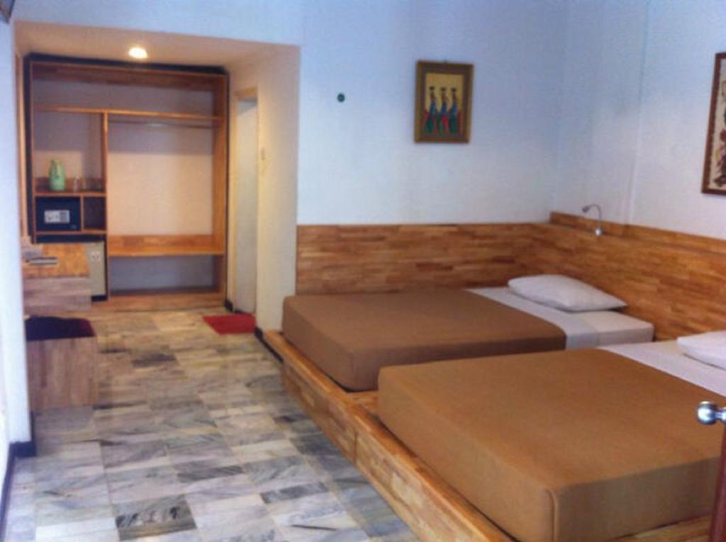 Hotel Karthi Kuta Кута Экстерьер фото
